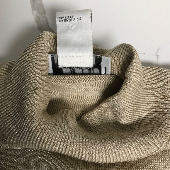 Talbots Women’s Gold Lame Mock Neck Sweater Petite Medium - Picture 4 of 4
